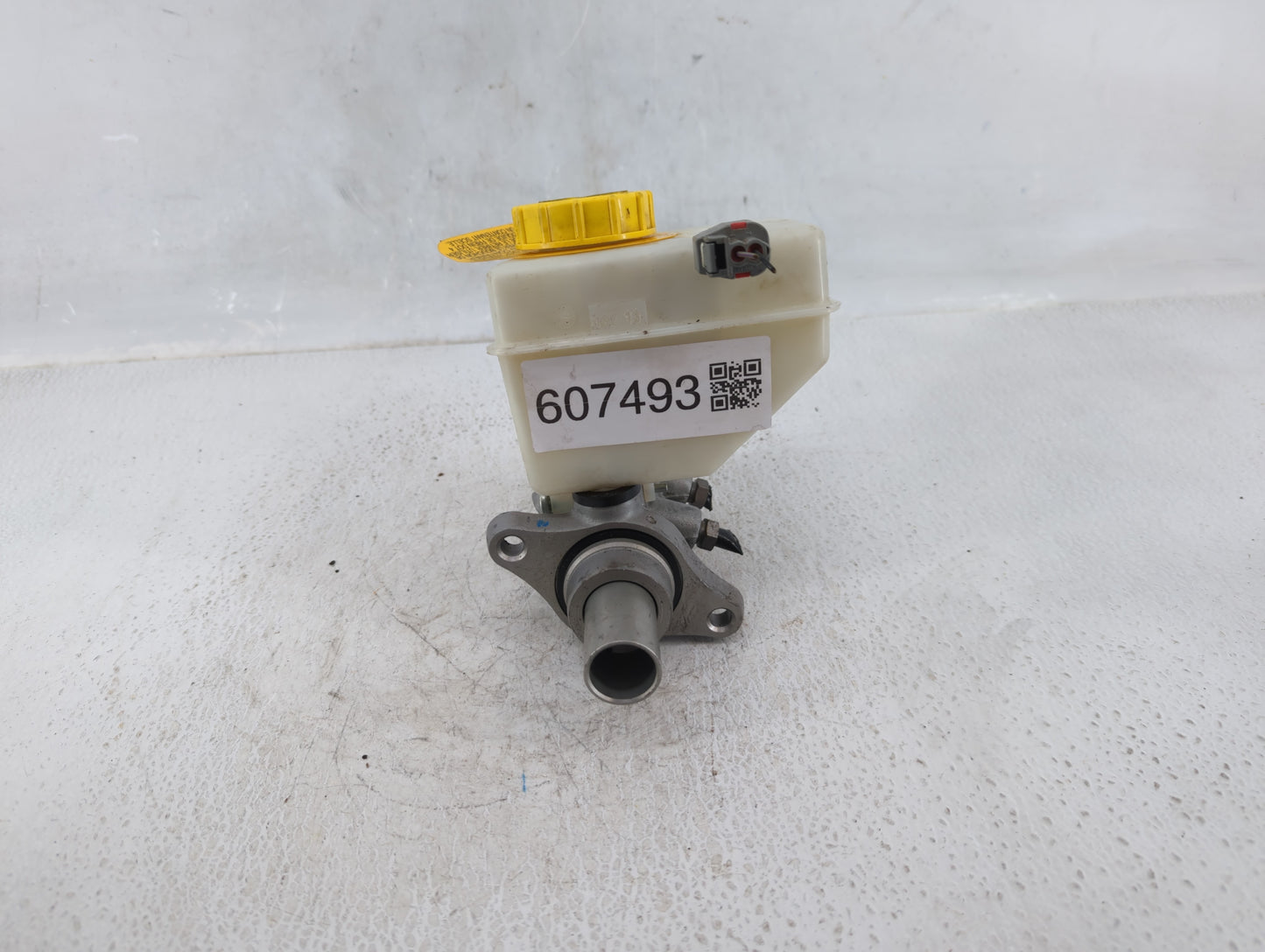 2010-2019 Jaguar Xj Brake Master Cylinder - Oemusedautoparts1.com