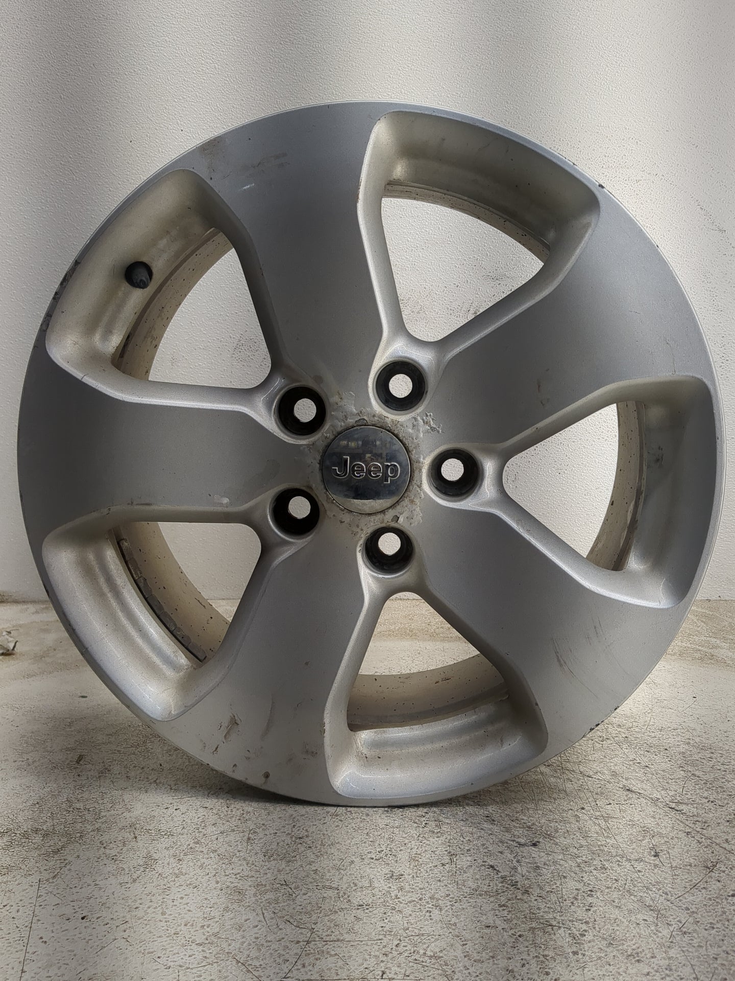 Jeep Cherokee Oem Wheel Rim - Oemusedautoparts1.com
