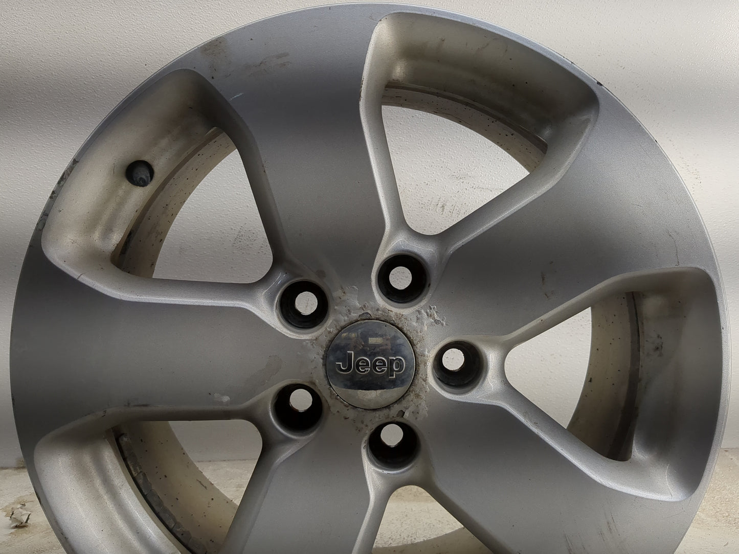Jeep Cherokee Oem Wheel Rim 1229188 - Oemusedautoparts1.com