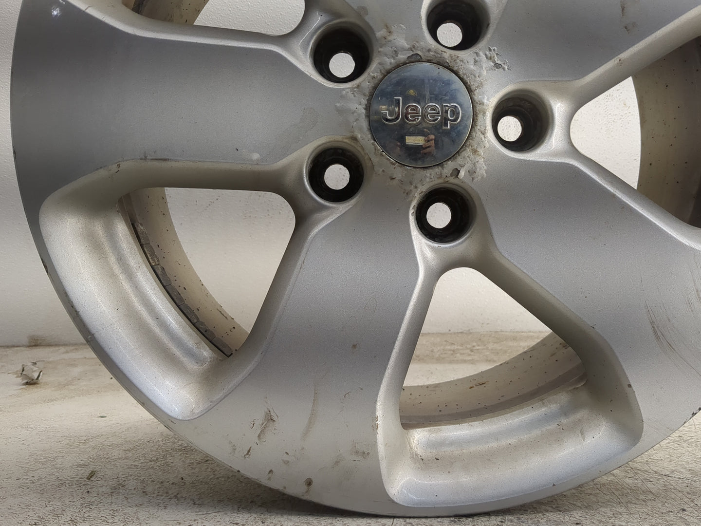 Jeep Cherokee Oem Wheel Rim 1229188 - Oemusedautoparts1.com