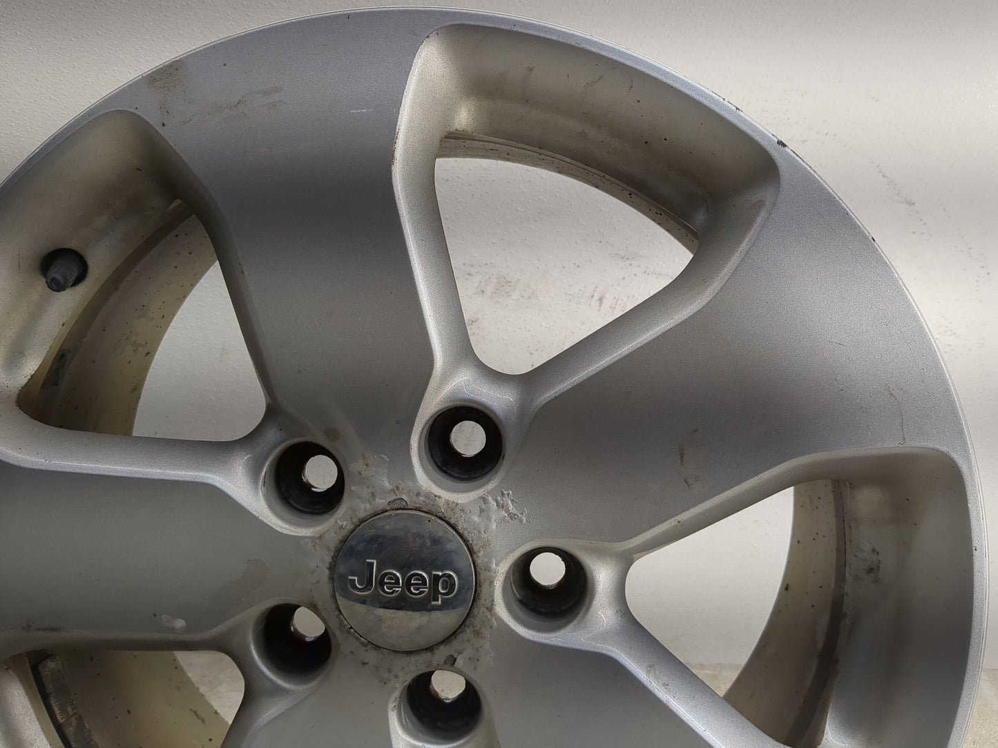 Jeep Cherokee Oem Wheel Rim 1229188 - Oemusedautoparts1.com