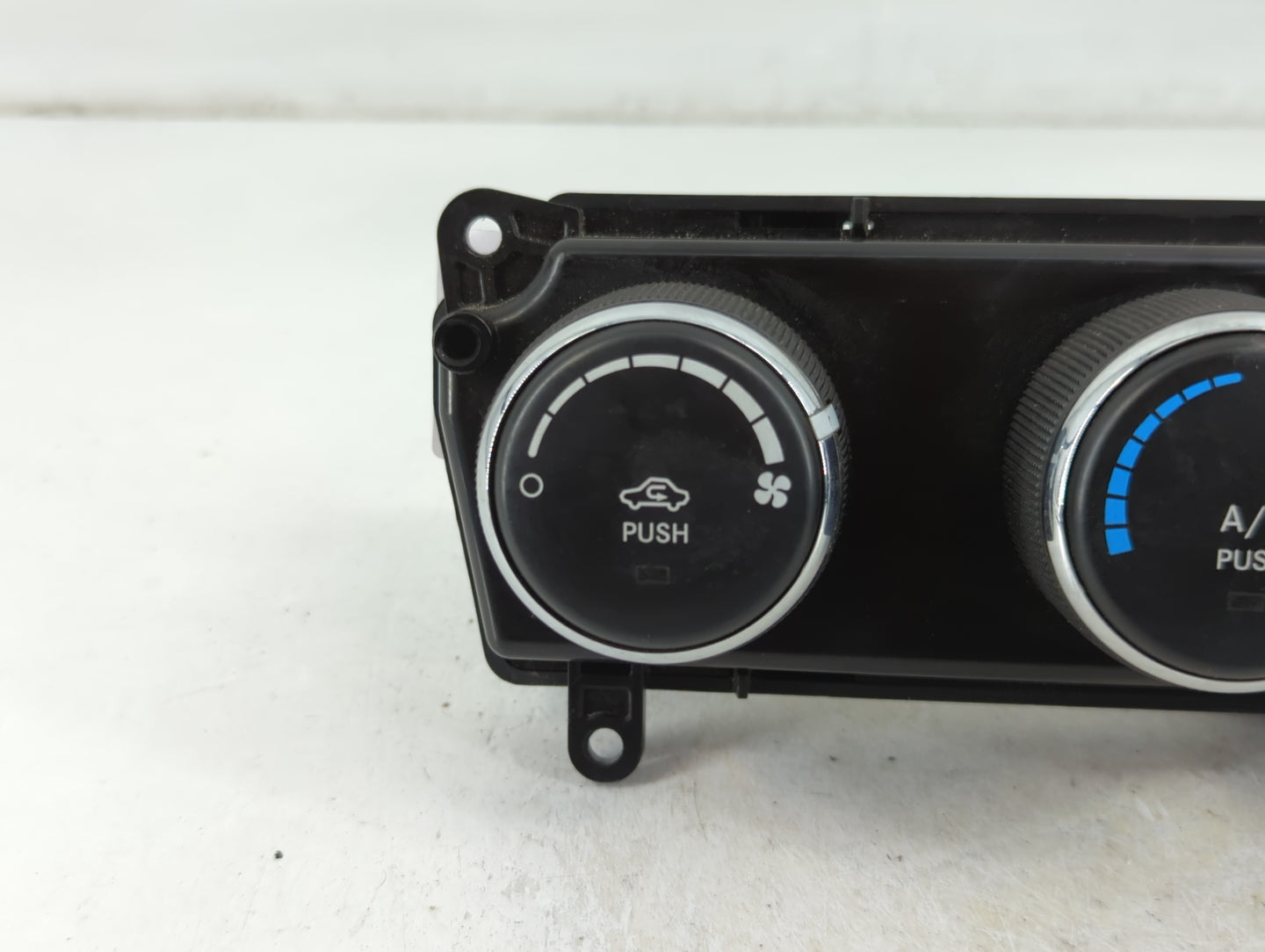 2013 Jeep Compass Climate Control Module Temperature AC/Heater Replacement P/N:P55111278AE Fits Fits 2011 2012 2014 2015 201