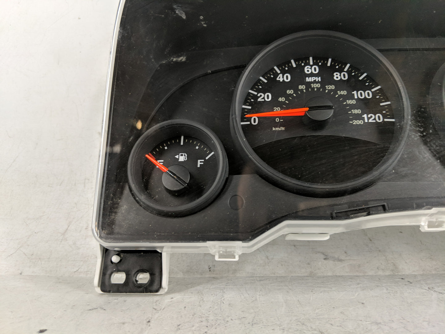 2011-2013 Jeep Compass Instrument Cluster Speedometer Gauges P/N:68080402AF Fits Fits 2011 2012 2013 OEM Used Auto Parts - O