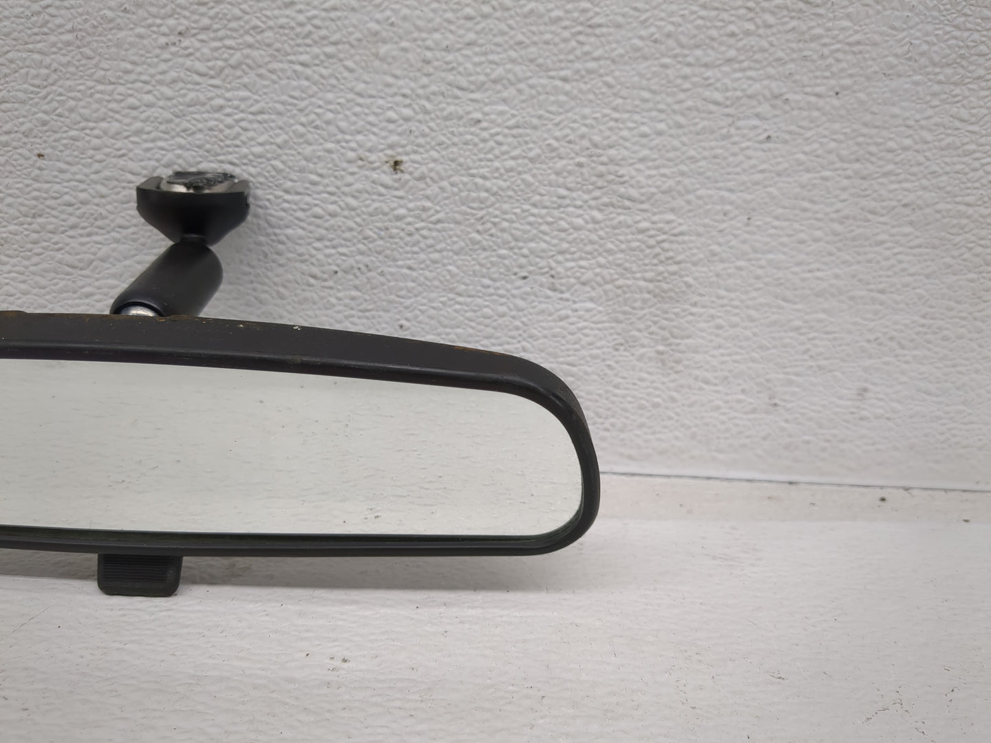 2013 Jeep Compass Interior Rear View Mirror Replacement OEM P/N:E8011681 Fits OEM Used Auto Parts - Oemusedautoparts1.com