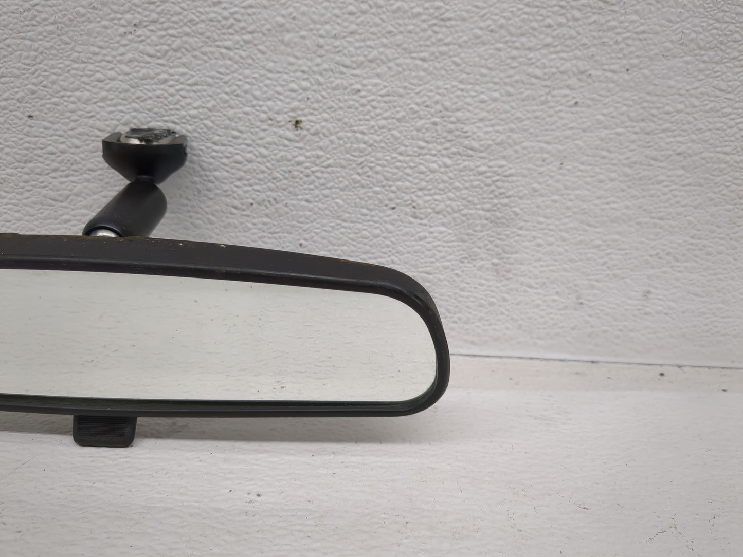 2013 Jeep Compass Interior Rear View Mirror Replacement OEM P/N:E8011681 Fits OEM Used Auto Parts - Oemusedautoparts1.com
