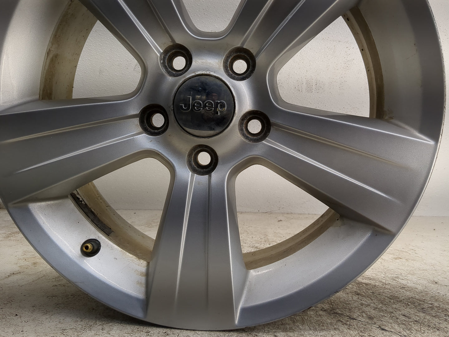 2011-2017 Jeep Compass Oem Wheel Rim - Oemusedautoparts1.com