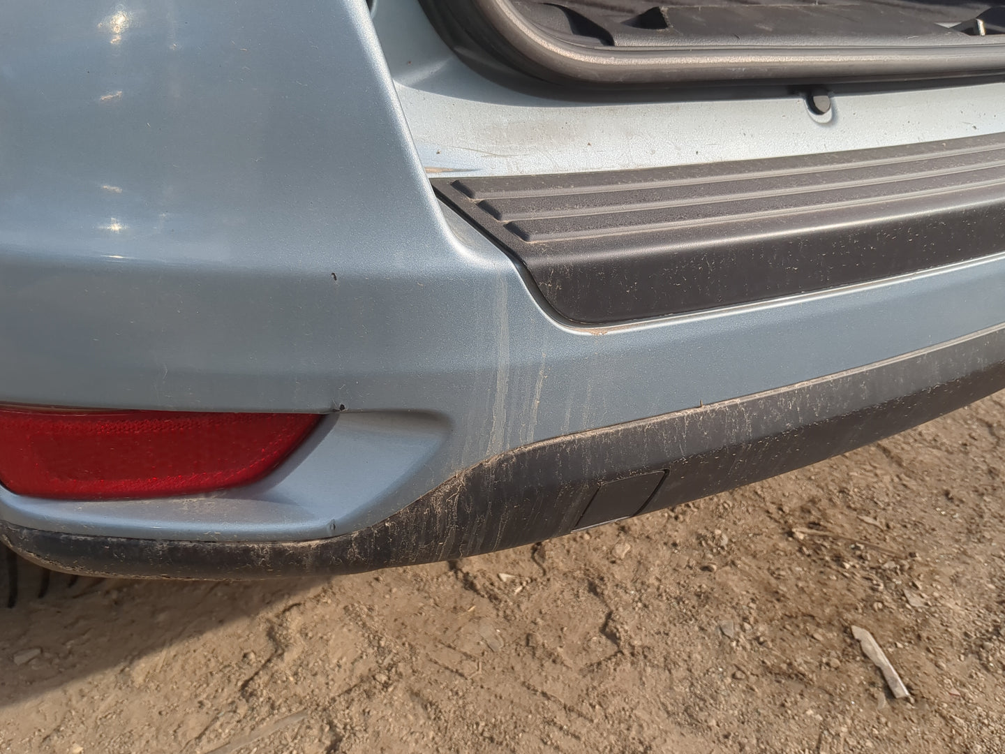 2013 Jeep Compass Rear Bumper Assembly Oem - Oemusedautoparts1.com