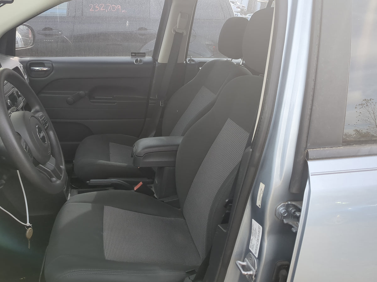 2009-2014 Jeep Compass Driver Front Seat Oem 1205350 - Oemusedautoparts1.com