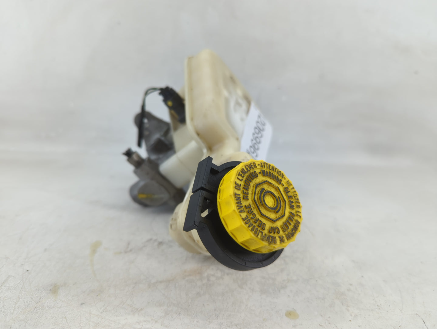 Jeep Compass Brake Master Cylinder 1206996 - Oemusedautoparts1.com