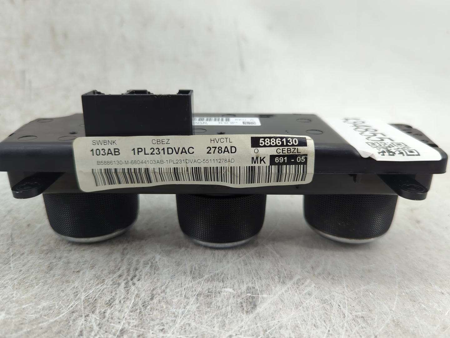2013 Jeep Compass Climate Control Module Temperature AC/Heater Replacement P/N:P55111278AD 55111278AD Fits OEM Used Auto Par
