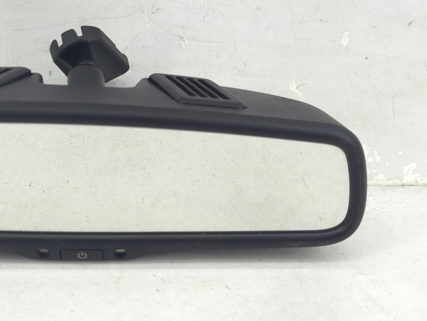 2013 Jeep Compass Interior Rear View Mirror Replacement OEM P/N:026130 GNTX-603 Fits OEM Used Auto Parts - Oemusedautoparts1