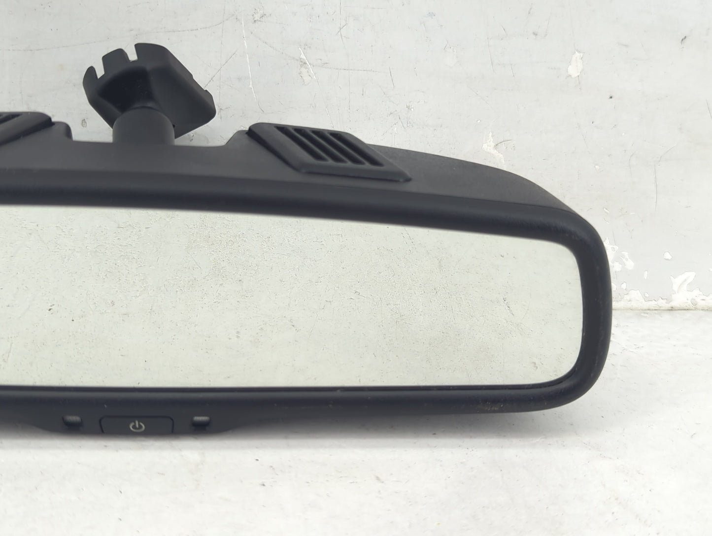 2013 Jeep Compass Interior Rear View Mirror Replacement OEM P/N:026130 GNTX-603 Fits OEM Used Auto Parts - Oemusedautoparts1