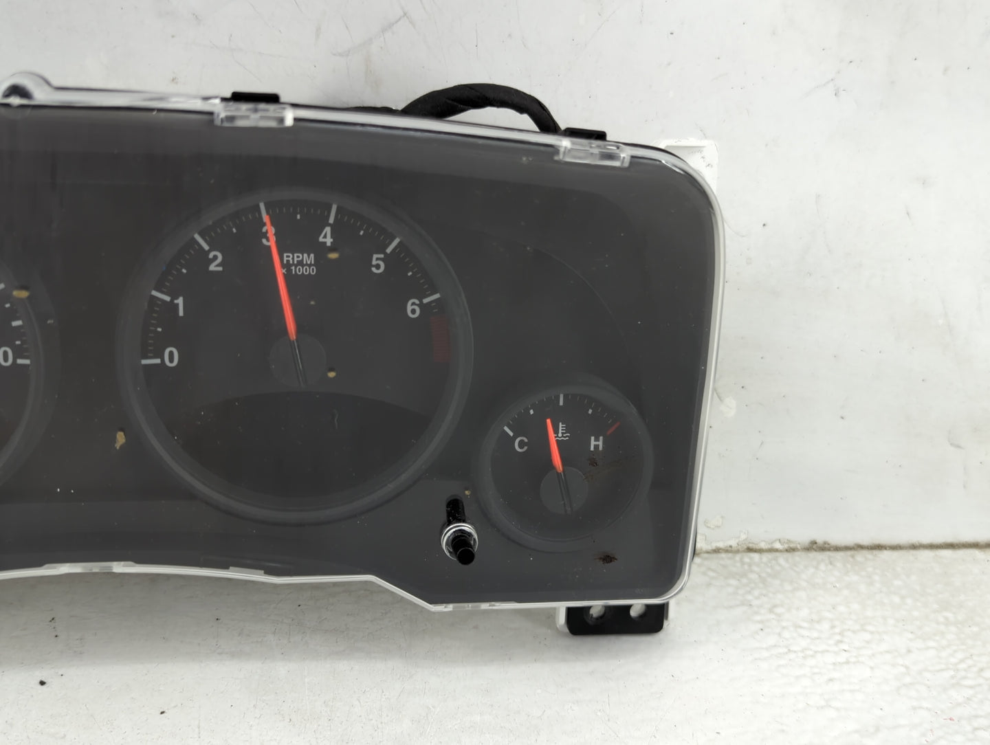 2013 Jeep Compass Instrument Cluster Speedometer Gauges P/N:68080402AF 5966610 Miles: Fits OEM Used Auto Parts - Oemusedauto