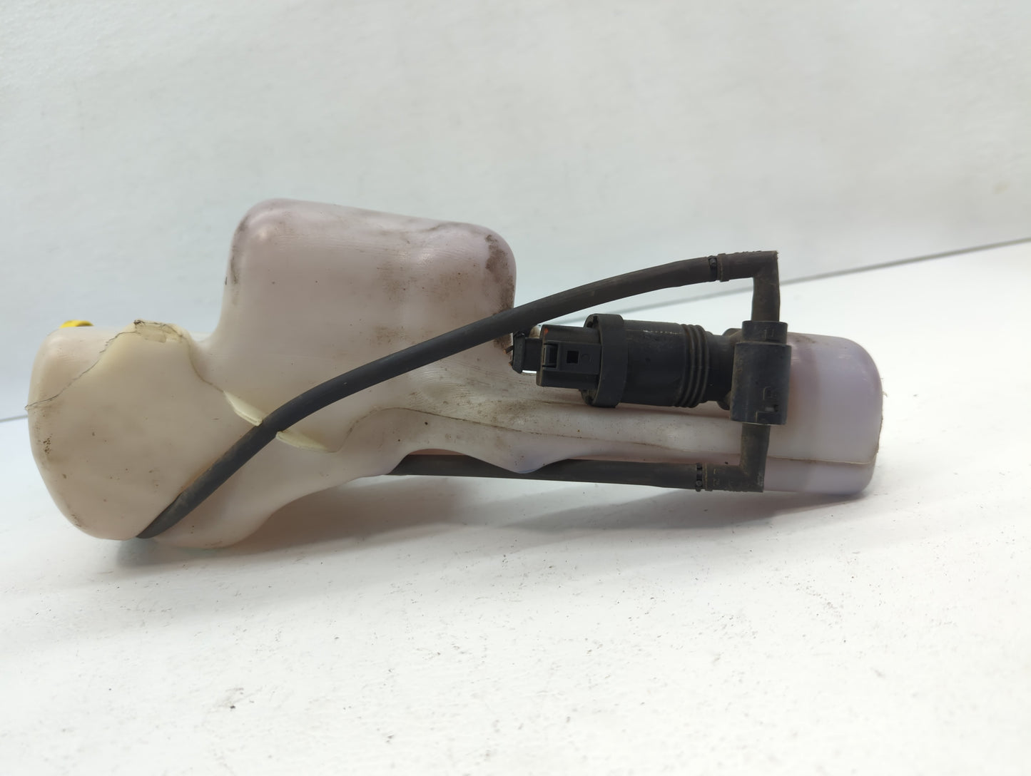 Jeep Compass Windshield Washer Fluid Reservoir Bottle Oem - Oemusedautoparts1.com