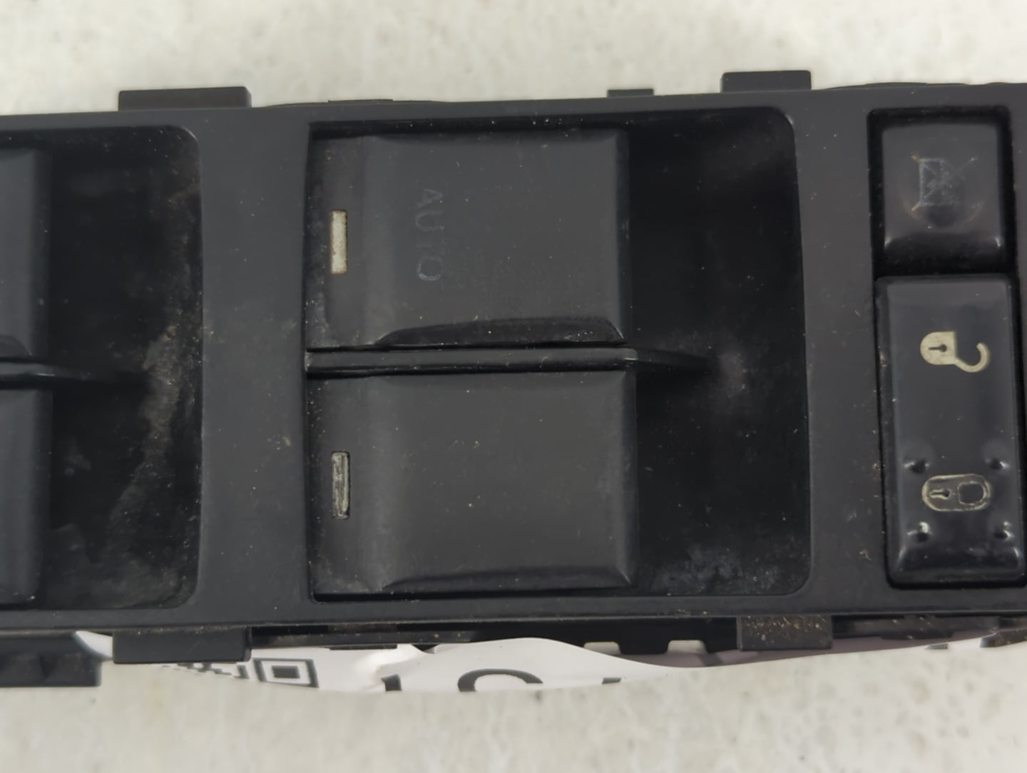 2013 Jeep Compass Master Power Window Switch Replacement Driver Side Left P/N:04602780AA Fits OEM Used Auto Parts - Oemuseda