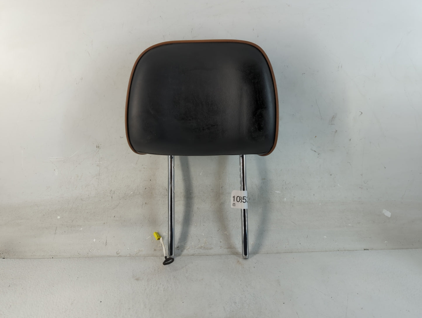 2013 Jeep Grand Cherokee Headrest Head Rest Front Driver Passenger Seat Fits OEM Used Auto Parts - Oemusedautoparts1.com