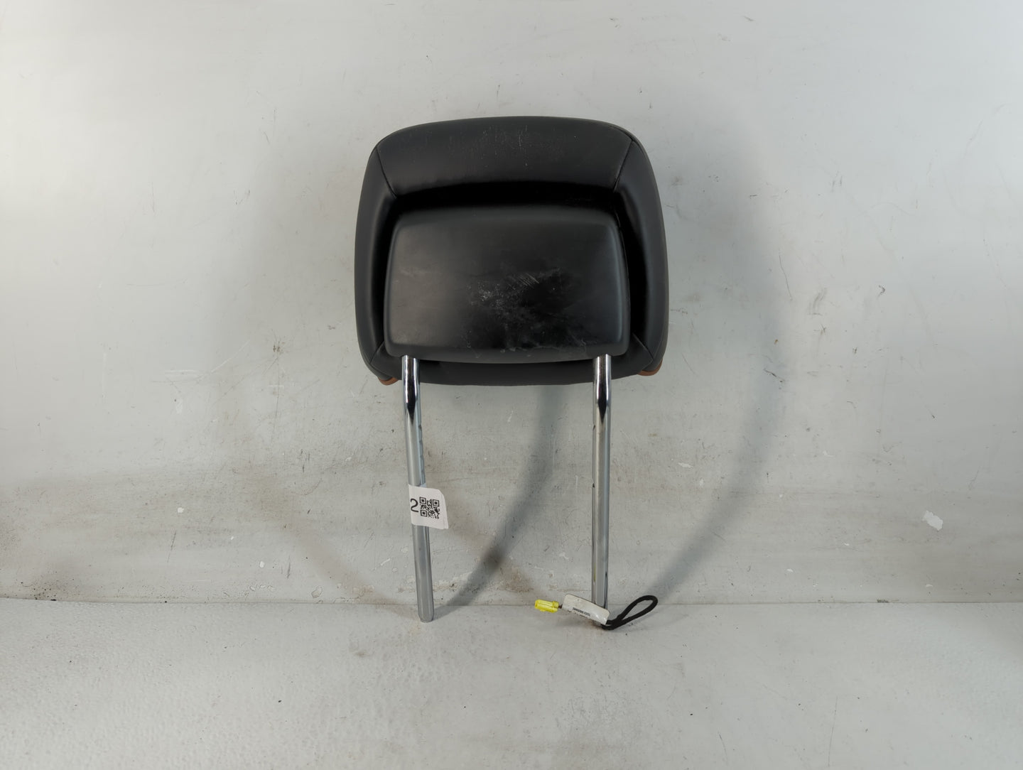 2013 Jeep Grand Cherokee Headrest Head Rest Front Driver Passenger Seat Fits OEM Used Auto Parts - Oemusedautoparts1.com