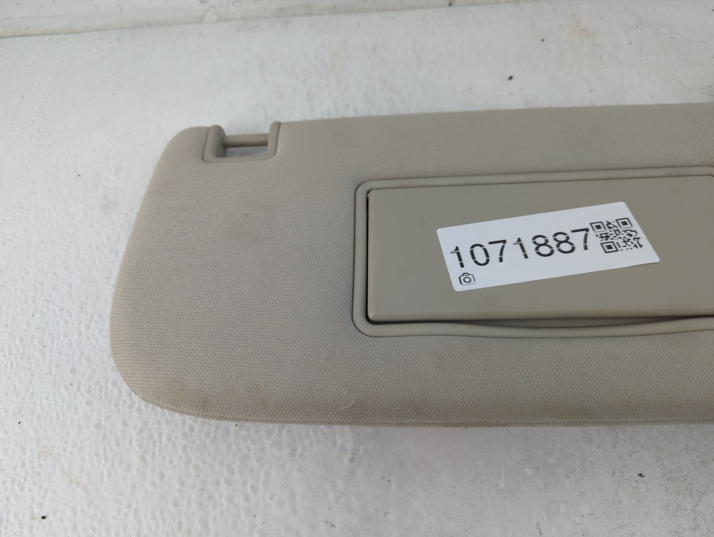 2011-2013 Jeep Grand Cherokee Sun Visor Shade Replacement Passenger Right Mirror Fits OEM Used Auto Parts - Oemusedautoparts