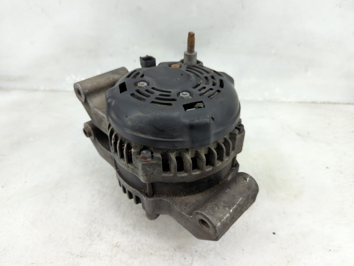2011-2016 Jeep Grand Cherokee Alternator Replacement Generator Charging Assembly Engine OEM Fits OEM Used Auto Parts - Oemus