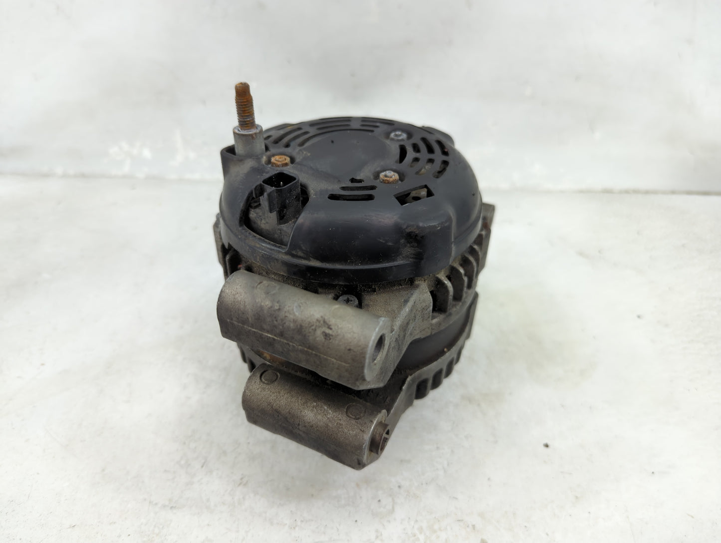 2011-2016 Jeep Grand Cherokee Alternator Replacement Generator Charging Assembly Engine OEM Fits OEM Used Auto Parts - Oemus