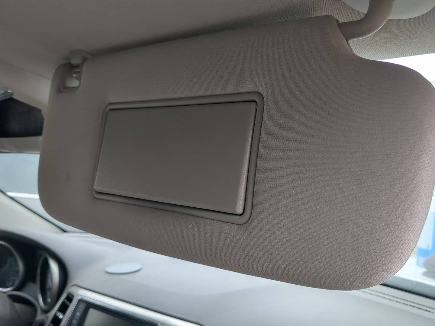 2011-2013 Jeep Grand Cherokee Sun Visor Shade Replacement Passenger Right Mirror Fits OEM Used Auto Parts - Oemusedautoparts