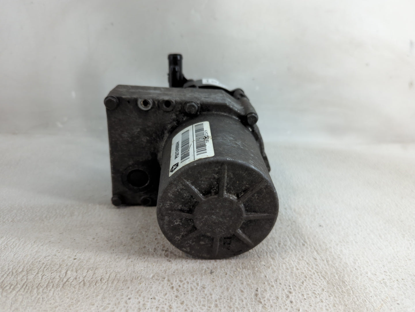 2013-2014 Jeep Grand Cherokee ABS Pump Control Module Replacement P/N:P52124998AH Fits Fits 2013 2014 OEM Used Auto Parts - 