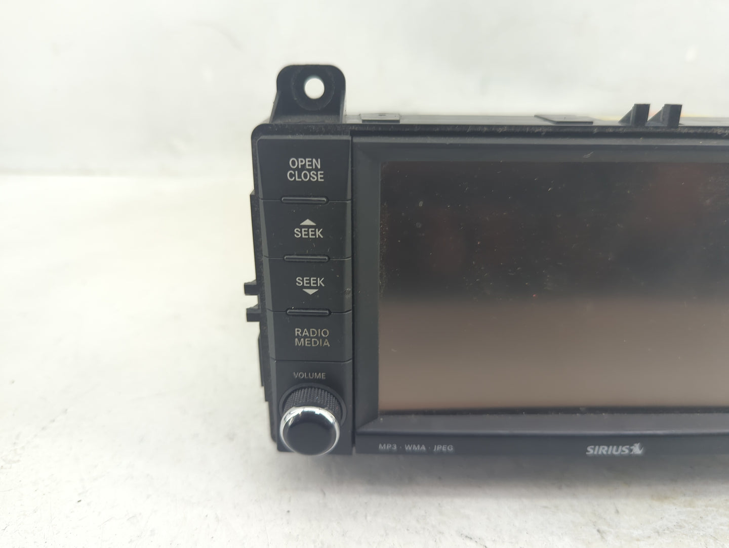 2013 Jeep Grand Cherokee Radio AM FM Cd Player Receiver Replacement P/N:P05091659AC Fits OEM Used Auto Parts - Oemusedautopa