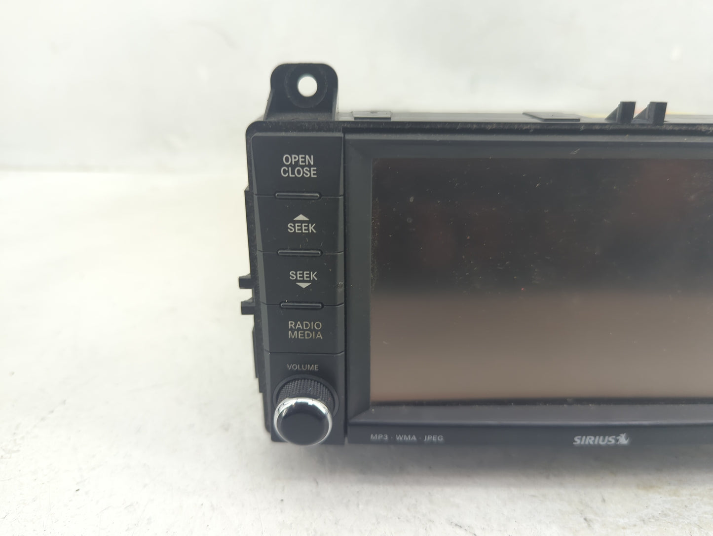 2013 Jeep Grand Cherokee Radio AM FM Cd Player Receiver Replacement P/N:P05091659AC Fits OEM Used Auto Parts - Oemusedautopa