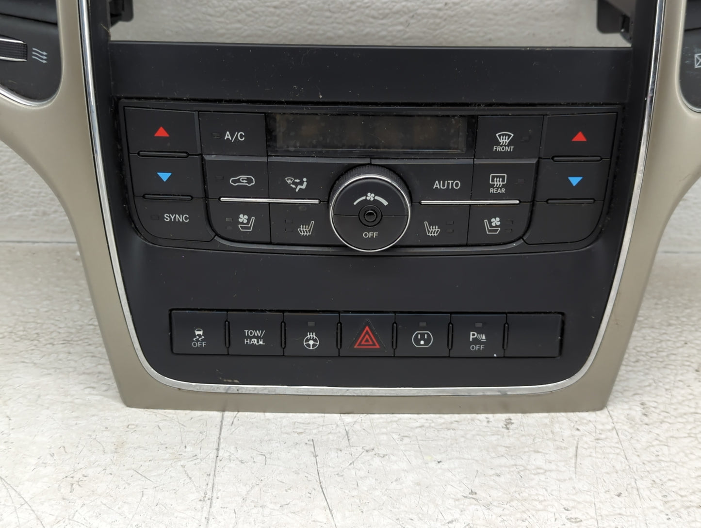 2011-2013 Jeep Grand Cherokee Climate Control Module Temperature AC/Heater Replacement P/N:68111110A0 Fits Fits 2011 2012 20