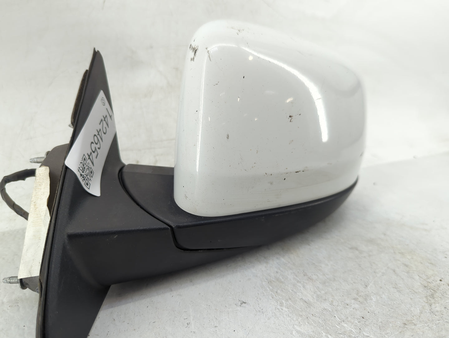 2011-2022 Jeep Grand Cherokee Driver Side View Mirror - Left Door Mirror OEM Used - Oemusedautoparts1.com
