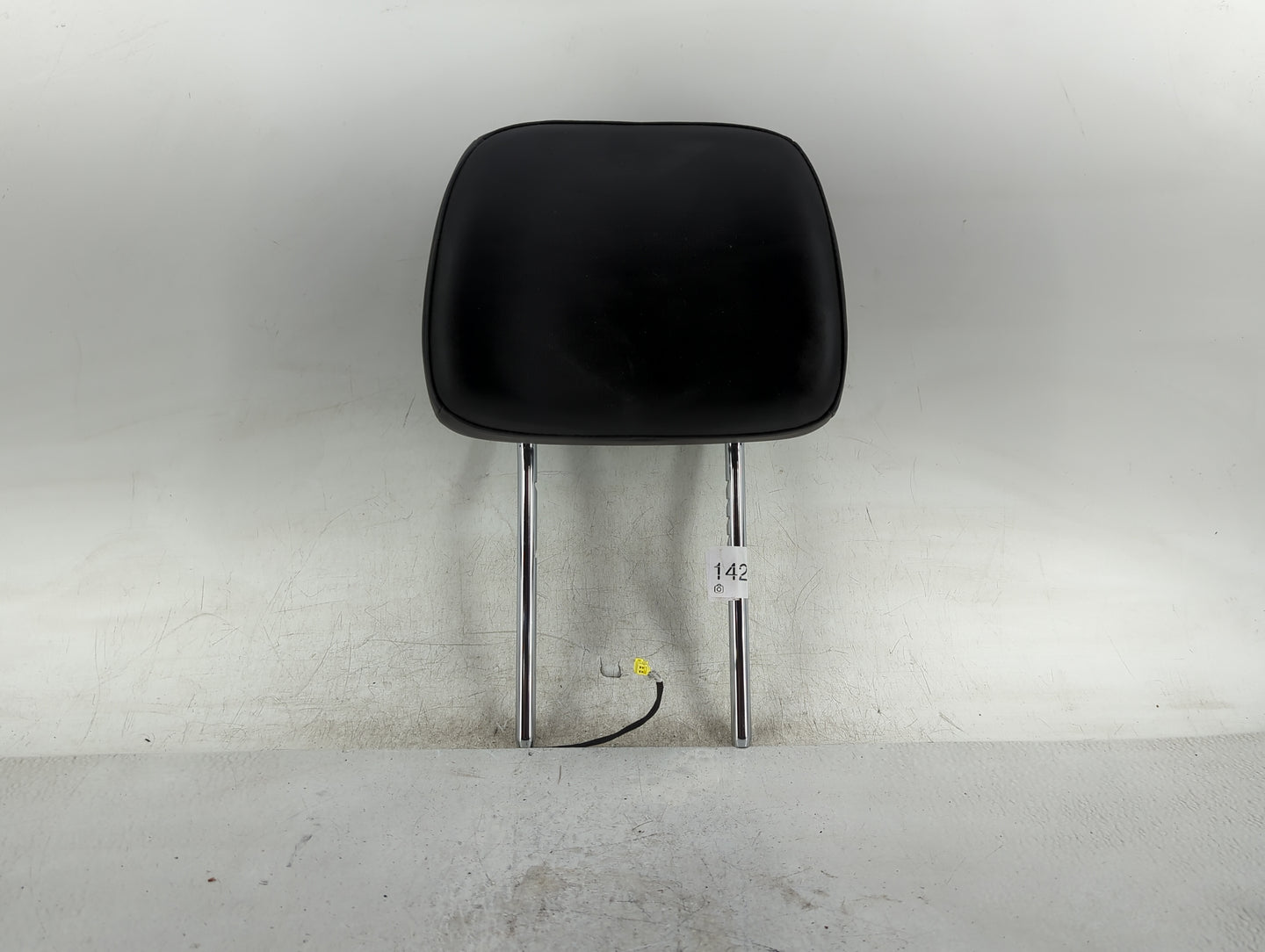 2013 Jeep Grand Cherokee Headrest Head Rest Front Driver Passenger Seat - Oemusedautoparts1.com