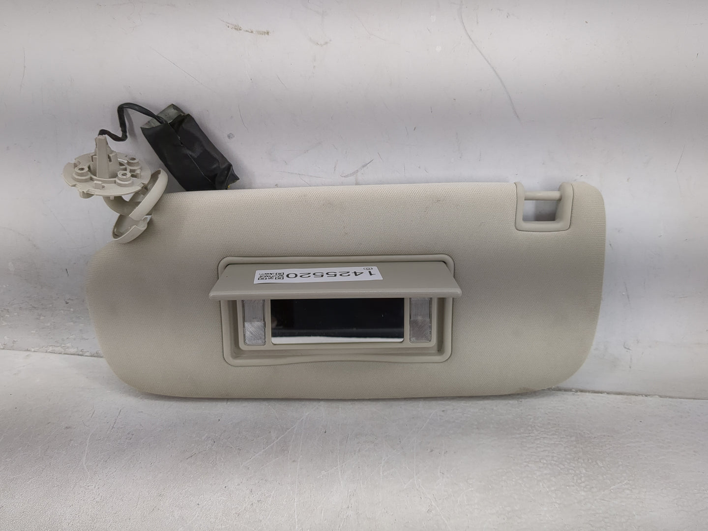 2011-2013 Jeep Grand Cherokee Sun Visor Shade Replacement Driver Left Mirror Fits OEM Used Auto Parts - Oemusedautoparts1.co