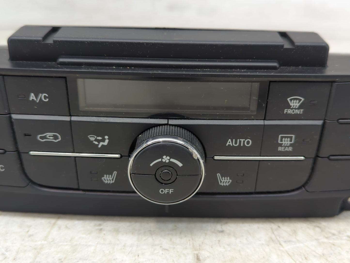 2011-2013 Jeep Grand Cherokee Climate Control Module Temperature AC/Heater Replacement P/N:68111109AQ 5HB 011 221-23 Fits OE