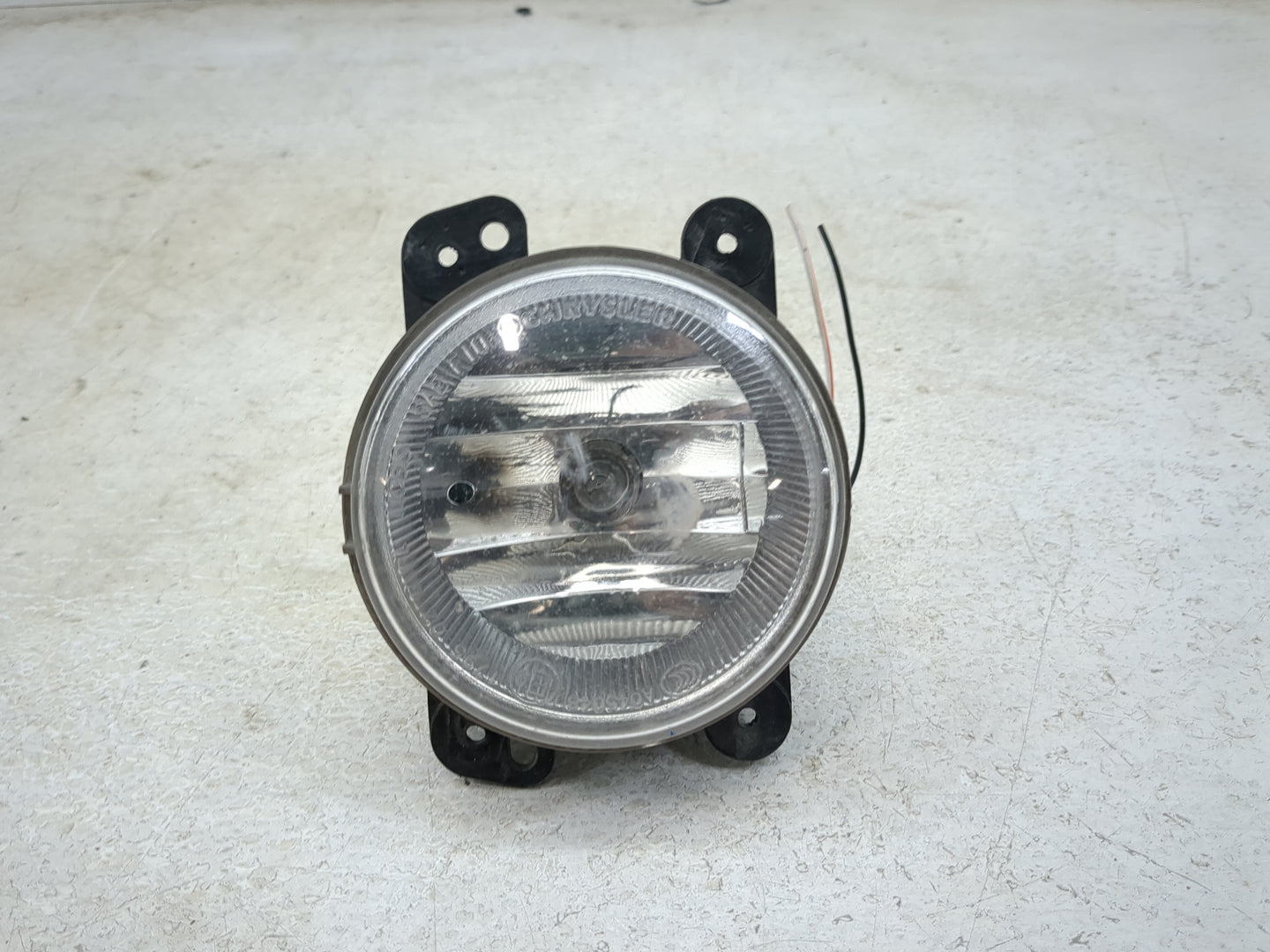 2013 Jeep Grand Cherokee Passenger Right Oem Front Light Lamp Black - Oemusedautoparts1.com