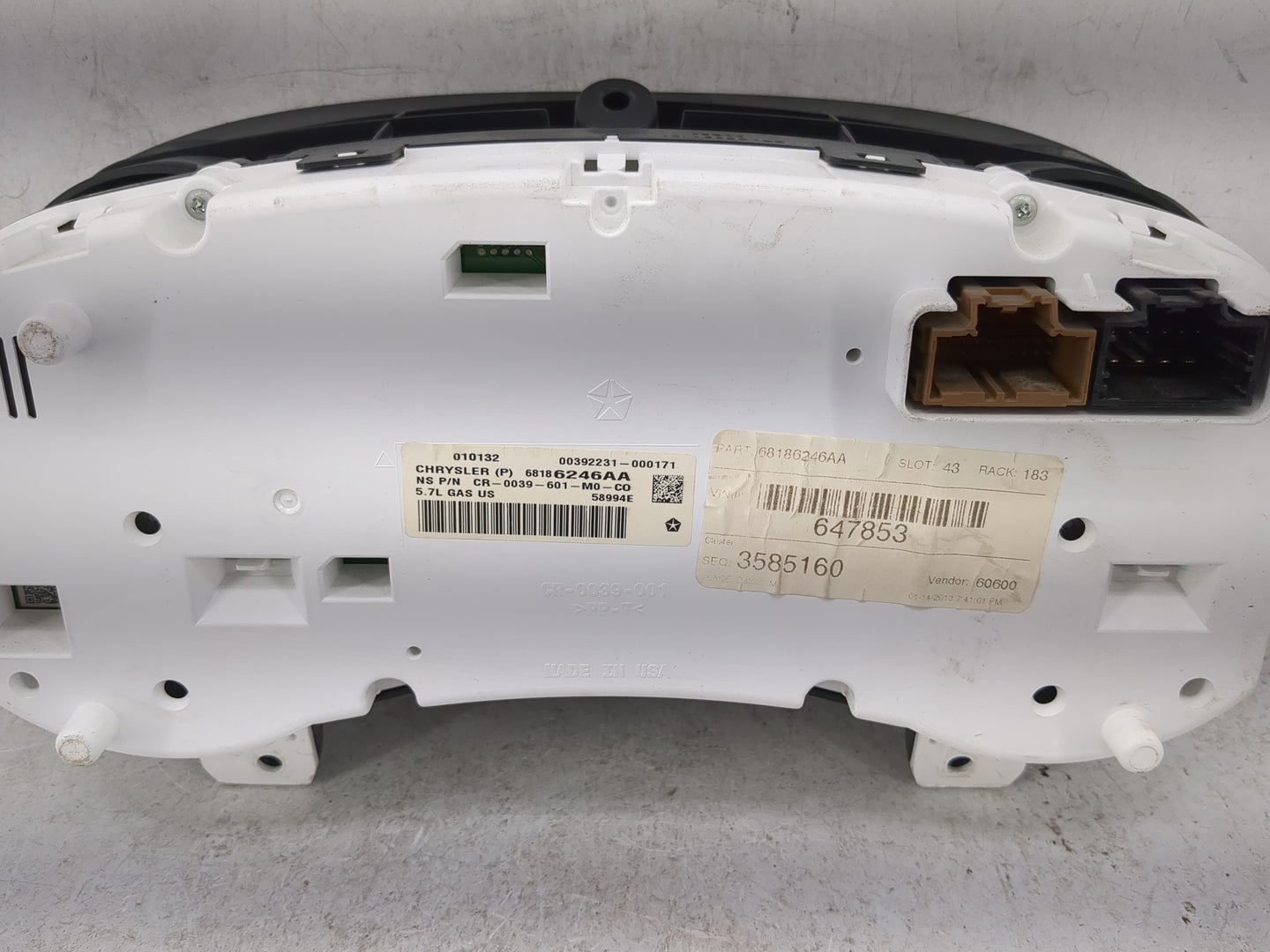 2013 Jeep Grand Cherokee Instrument Cluster Speedometer Gauges P/N:68186246AA CR-0039-601-M0-CO Miles: Fits OEM Used Auto Pa