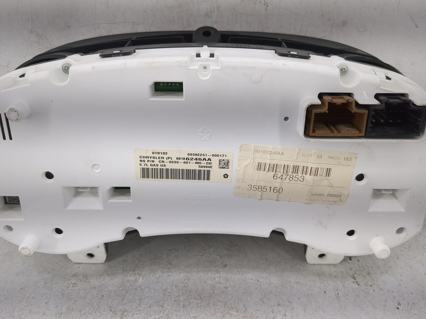 2013 Jeep Grand Cherokee Instrument Cluster Speedometer Gauges P/N:68186246AA CR-0039-601-M0-CO Miles: Fits OEM Used Auto Pa