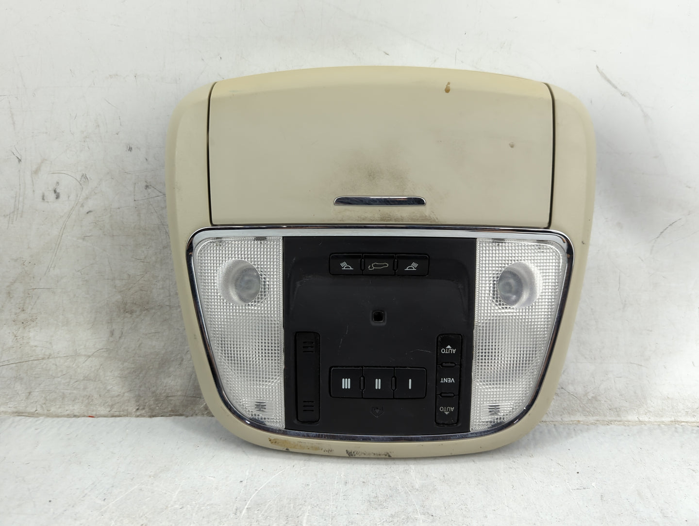 2011-2015 Jeep Grand Cherokee Overhead Roof Console Tan - Oemusedautoparts1.com