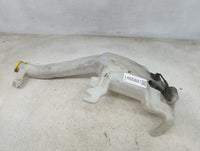 2011 Jeep Grand Cherokee Windshield Washer Fluid Reservoir Bottle Oem 1465891 - Oemusedautoparts1.com