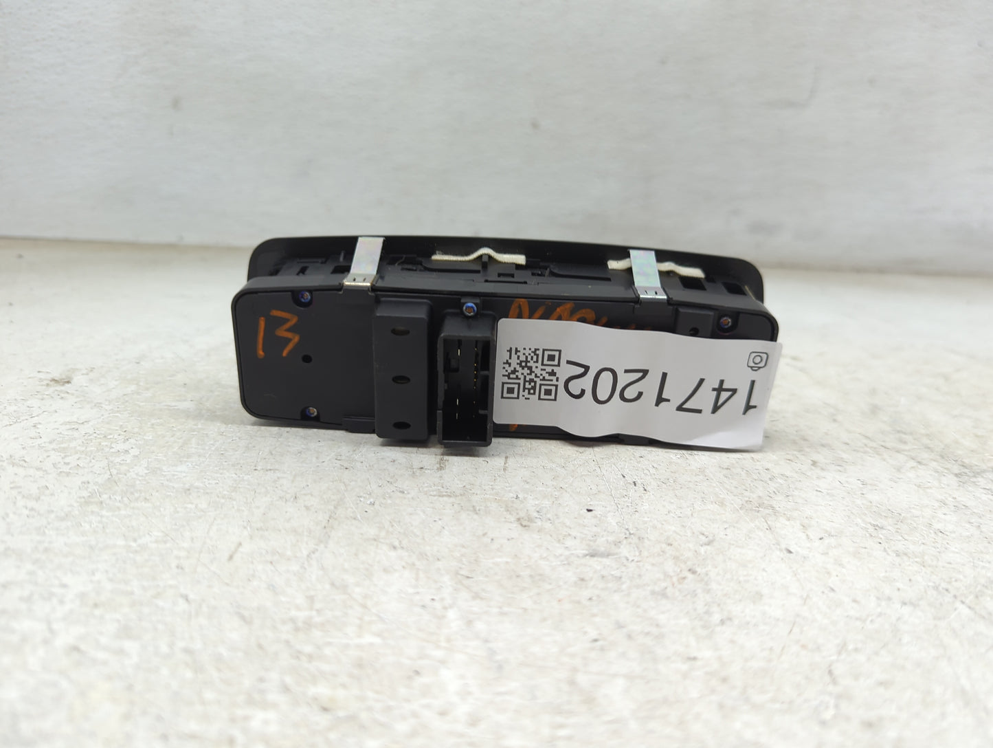2011-2013 Jeep Grand Cherokee Master Power Window Switch Replacement Driver Side Left P/N:68030826AD Fits Fits 2011 2012 201