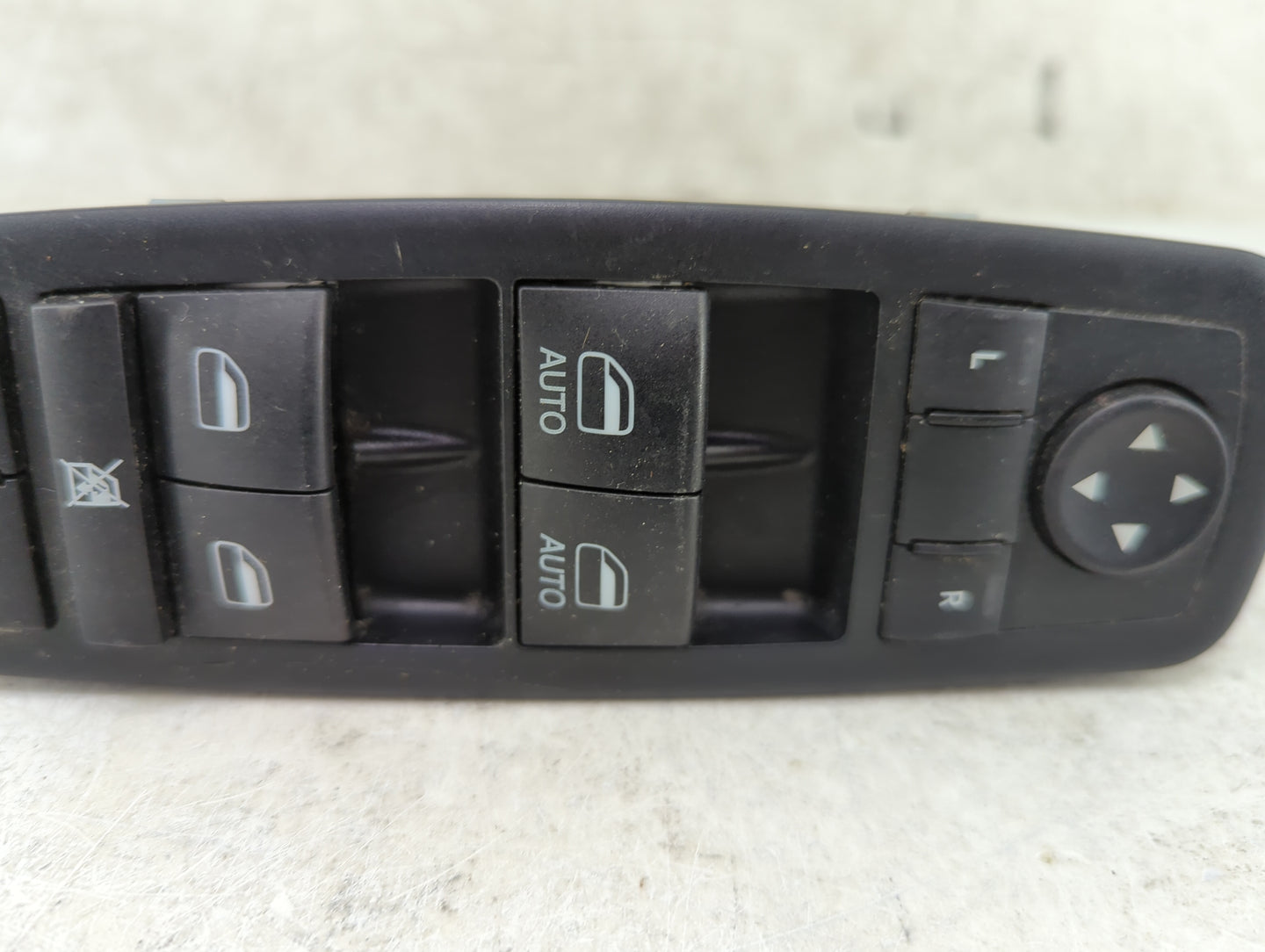 2011-2013 Jeep Grand Cherokee Master Power Window Switch Replacement Driver Side Left P/N:68030823AC 1001114 5 Fits OEM Used