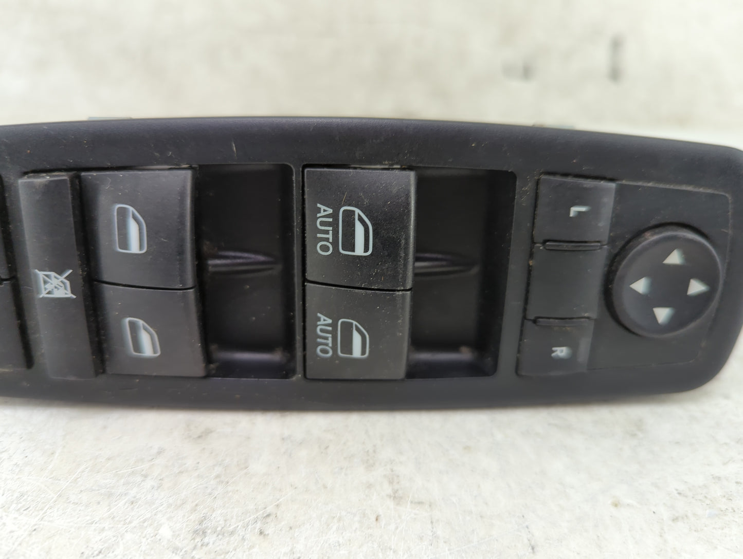 2011-2013 Jeep Grand Cherokee Master Power Window Switch Replacement Driver Side Left P/N:68030823AC 1001114 5 Fits OEM Used