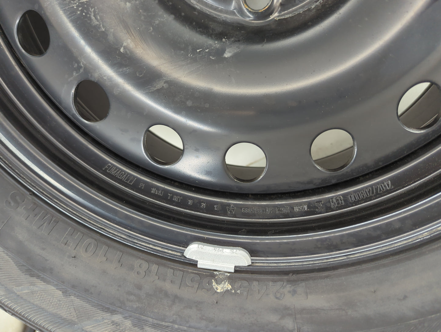 2011-2022 Jeep Grand Cherokee Spare Donut Tire Wheel Rim Oem 1491170 - Oemusedautoparts1.com