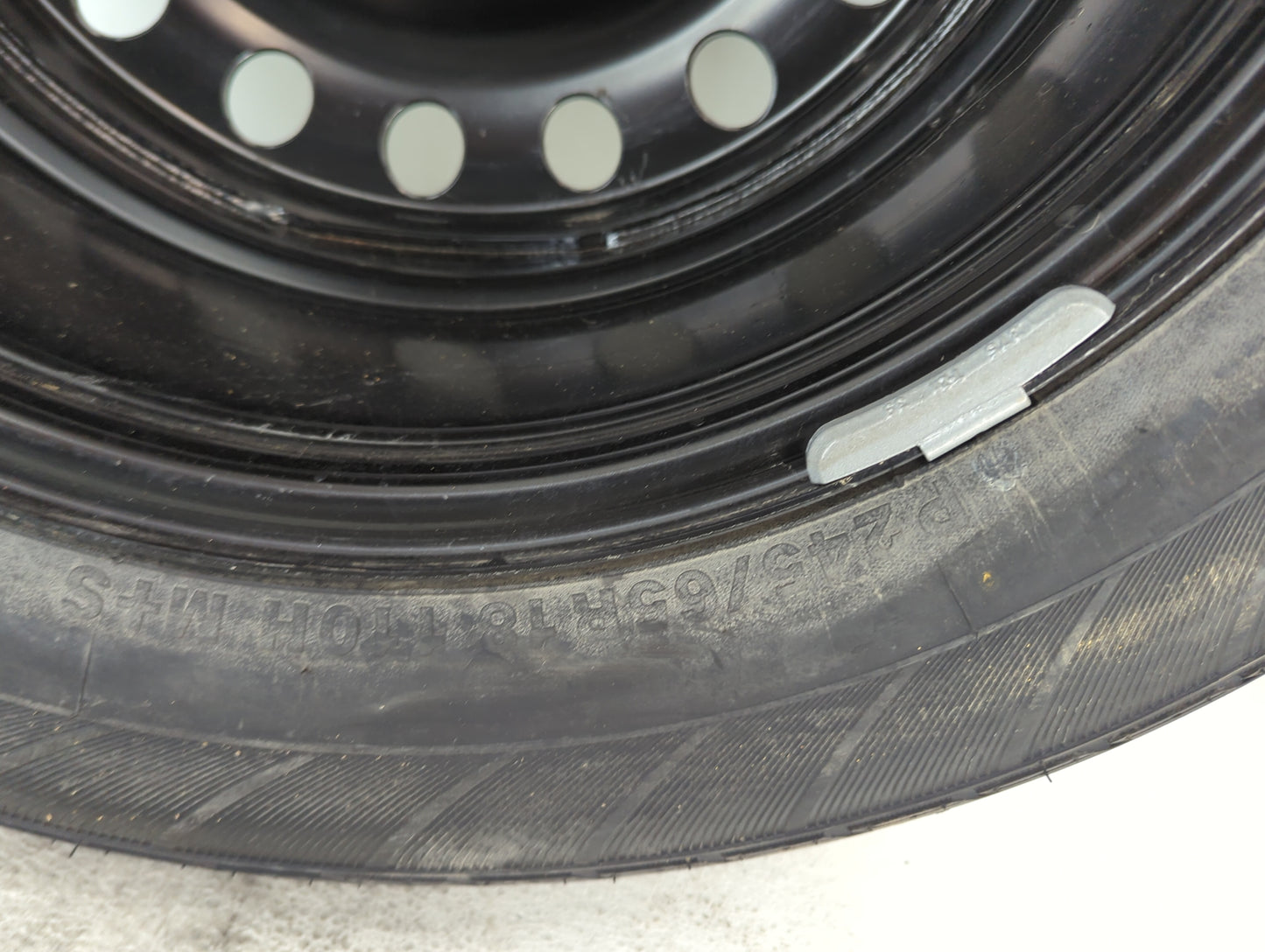 2011-2022 Jeep Grand Cherokee Spare Donut Tire Wheel Rim Oem 1491170 - Oemusedautoparts1.com