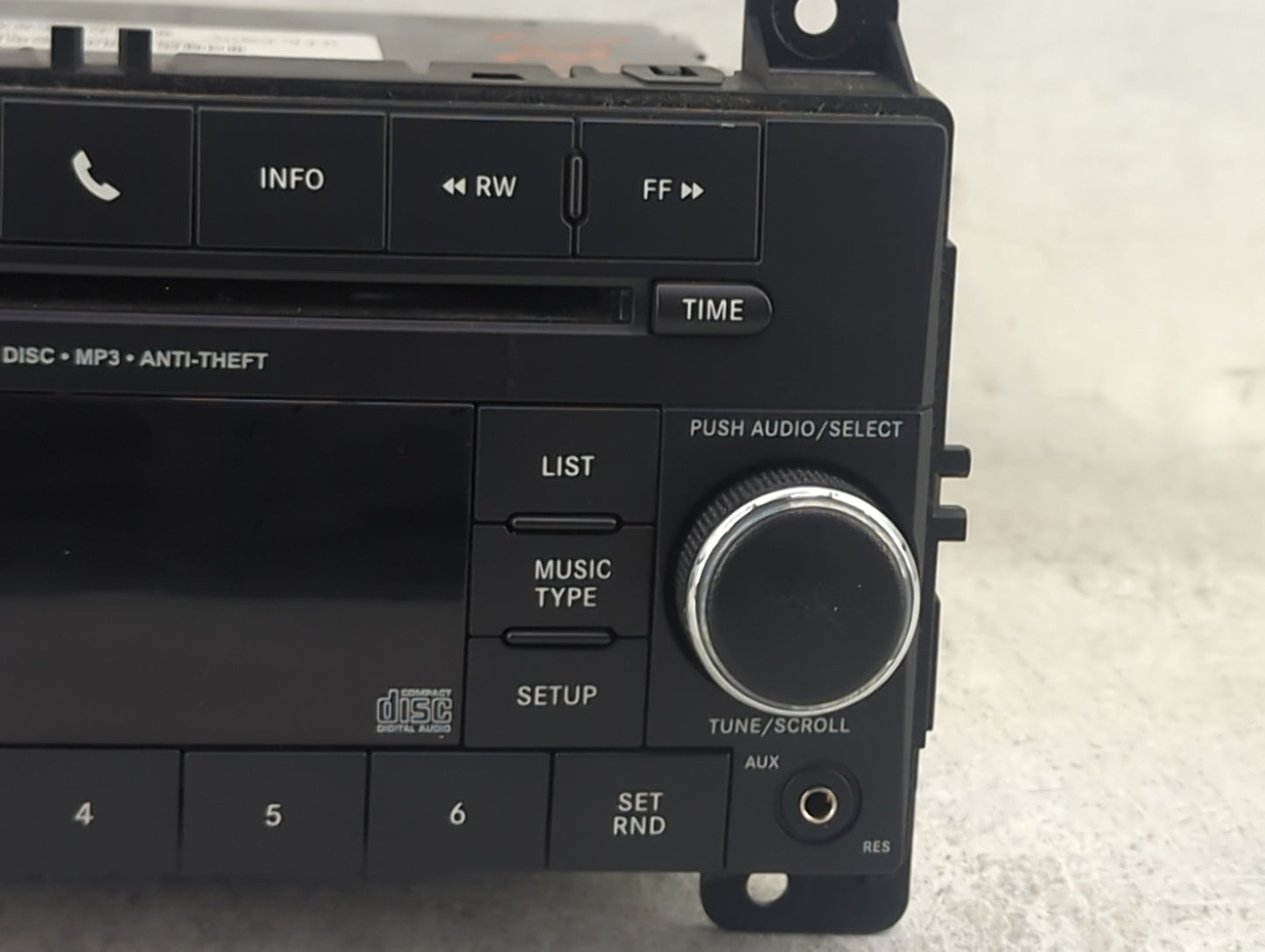 2013 Jeep Grand Cherokee Radio AM FM Cd Player Receiver Replacement P/N:P05091193AC 05091193AC Fits OEM Used Auto Parts - Oe