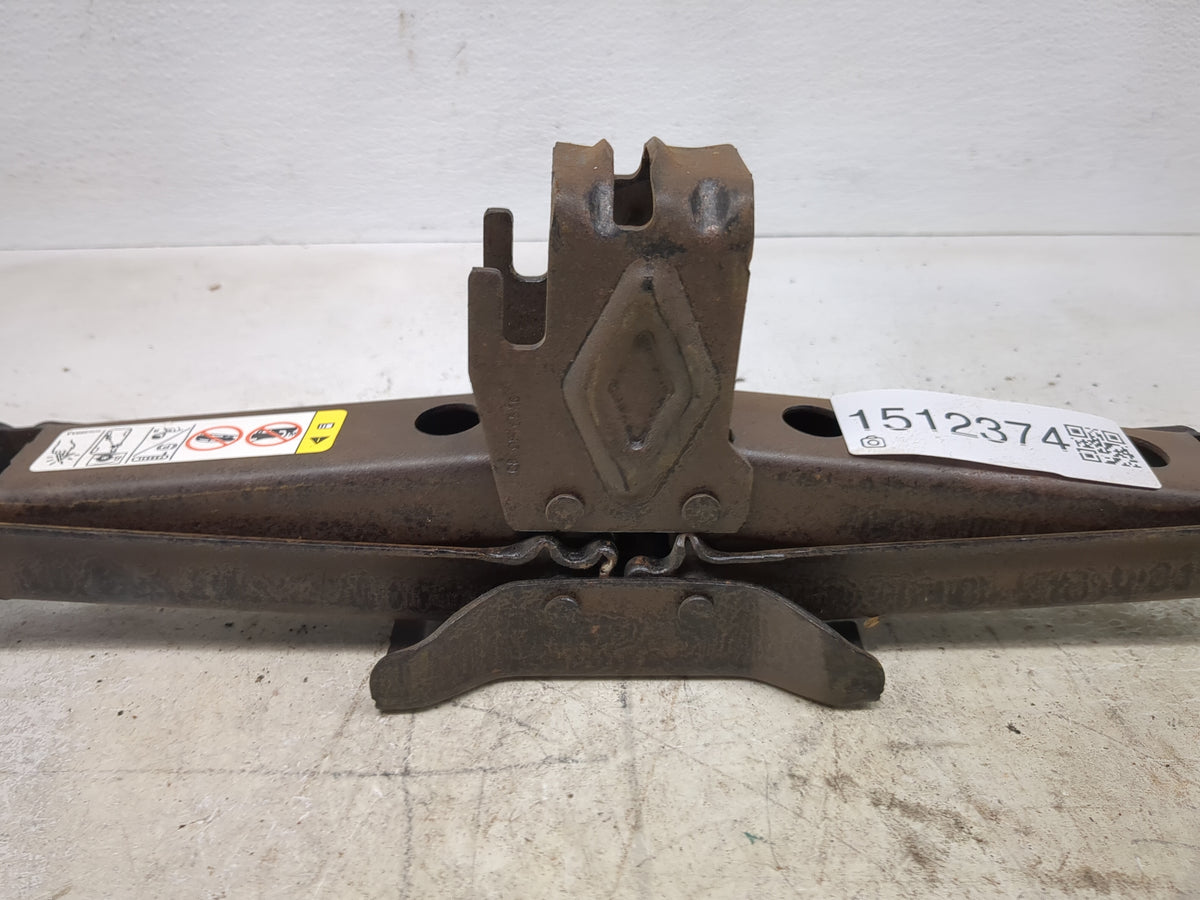 2013 Jeep Grand Cherokee Spare Scissor Car Jack 1512374 - Oemusedautoparts1.com