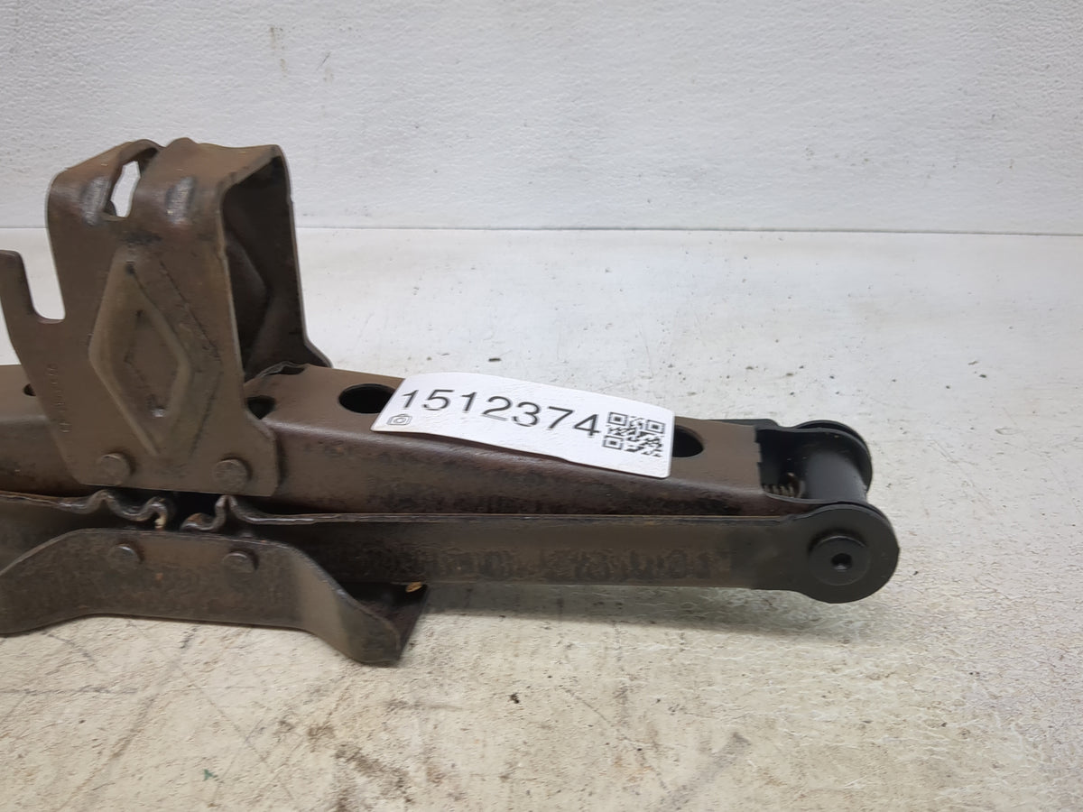 2013 Jeep Grand Cherokee Spare Scissor Car Jack 1512374 - Oemusedautoparts1.com