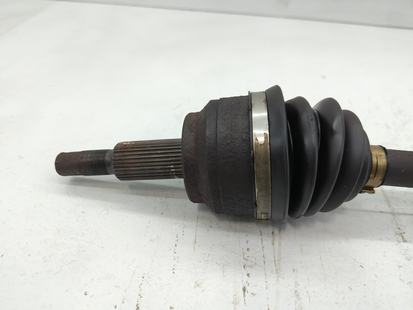 2011-2022 Jeep Grand Cherokee Axle Shaft Front Driver Cv C/v - Oemusedautoparts1.com