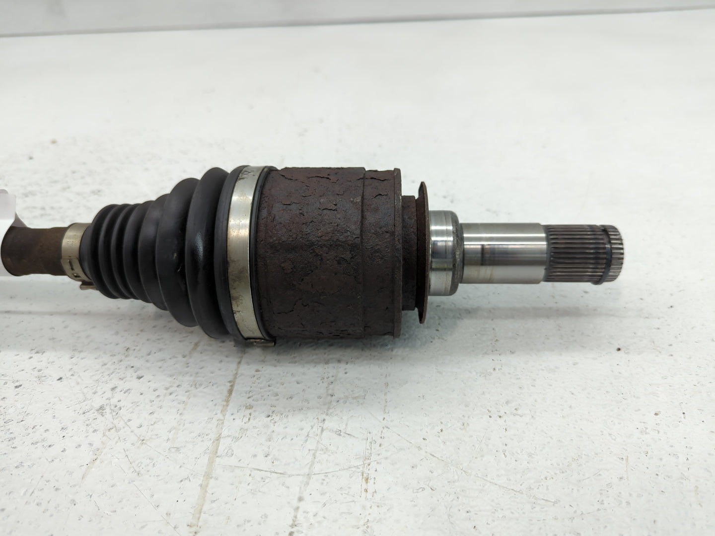 2011-2022 Jeep Grand Cherokee Axle Shaft Front Driver Cv C/v - Oemusedautoparts1.com