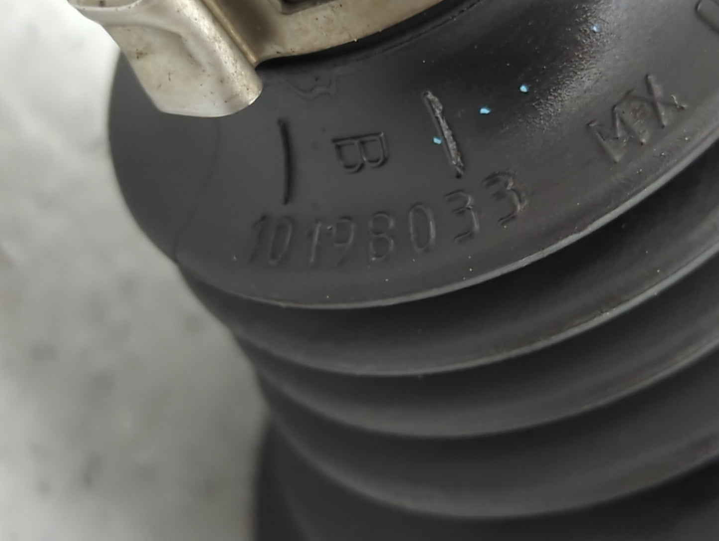 2011-2022 Jeep Grand Cherokee Axle Shaft Front Driver Cv C/v - Oemusedautoparts1.com