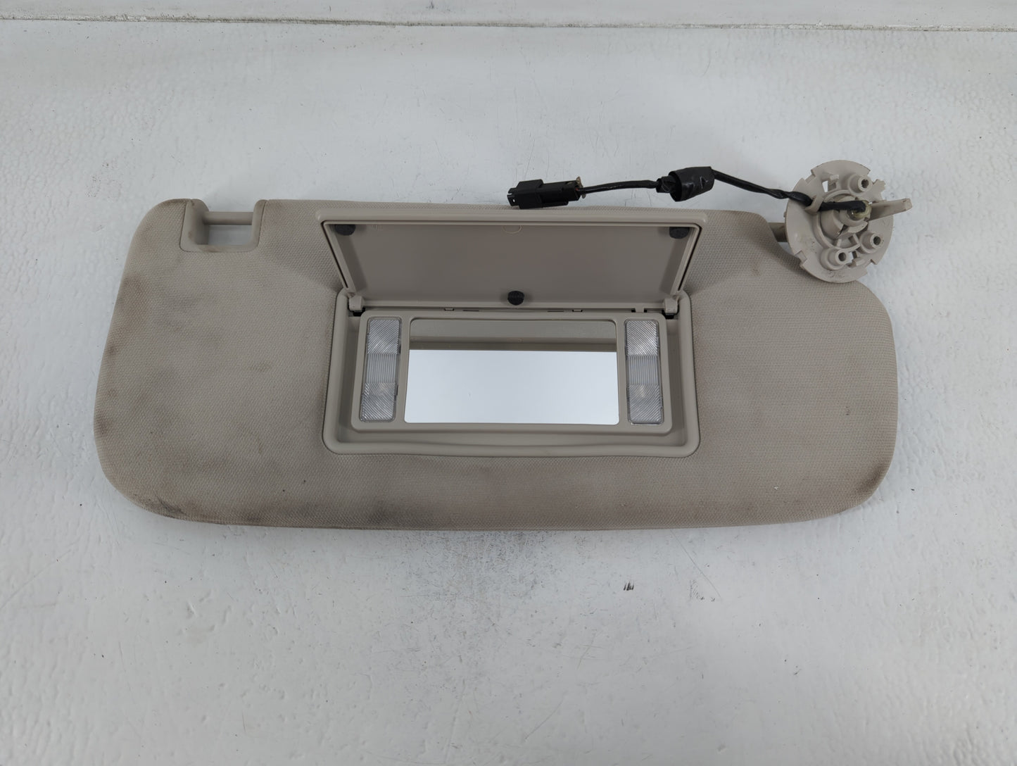 2011-2013 Jeep Grand Cherokee Sun Visor Shade Replacement Passenger Right Mirror Fits OEM Used Auto Parts - Oemusedautoparts